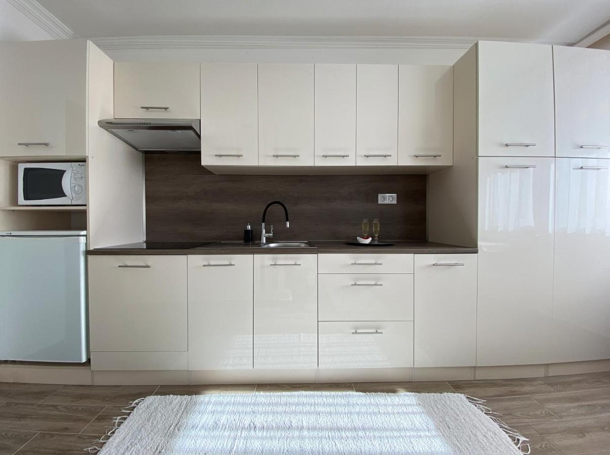 Andrea Apartmanok 2 Hajdúszoboszló 外观 照片