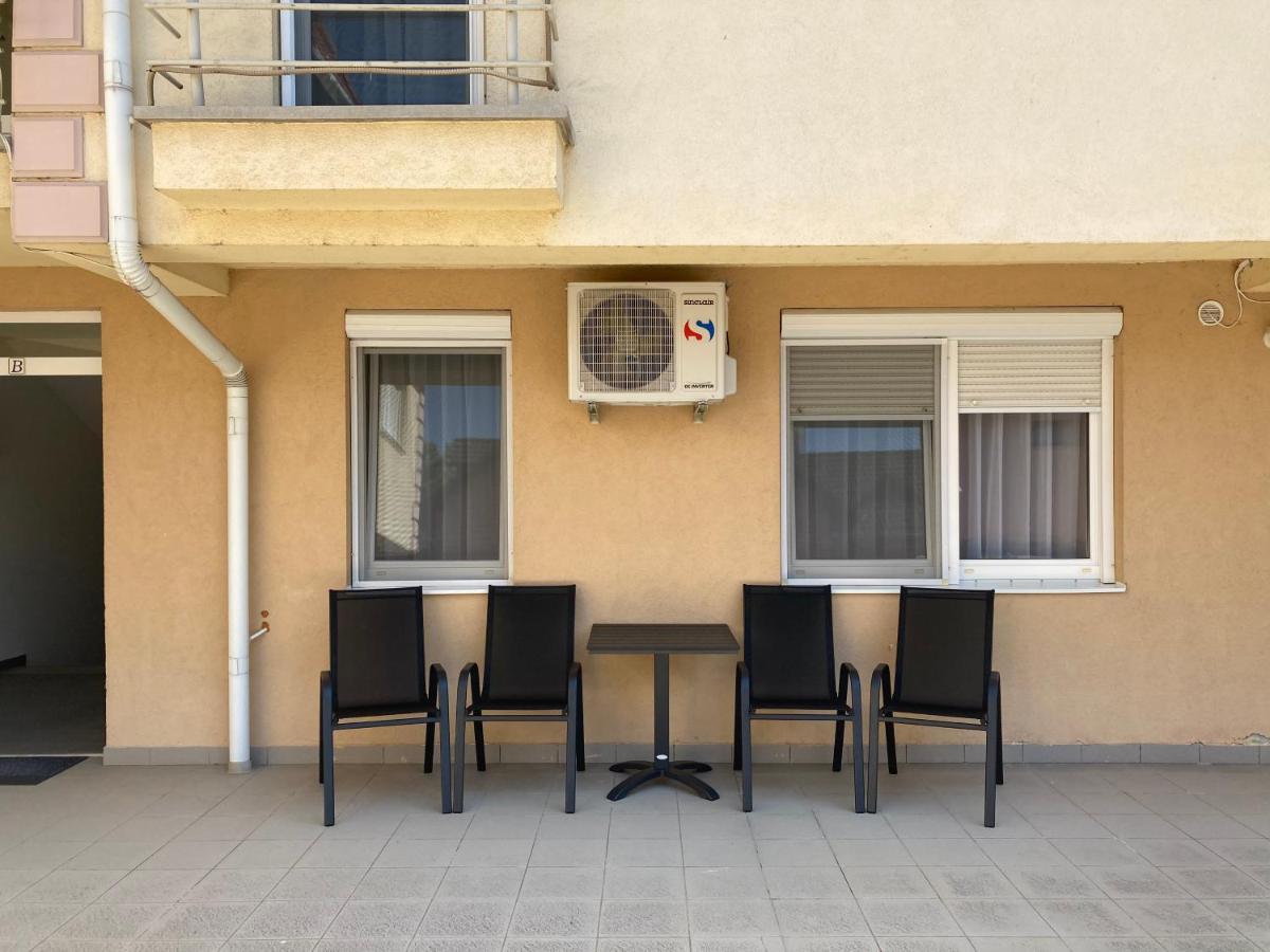 Andrea Apartmanok 2 Hajdúszoboszló 外观 照片